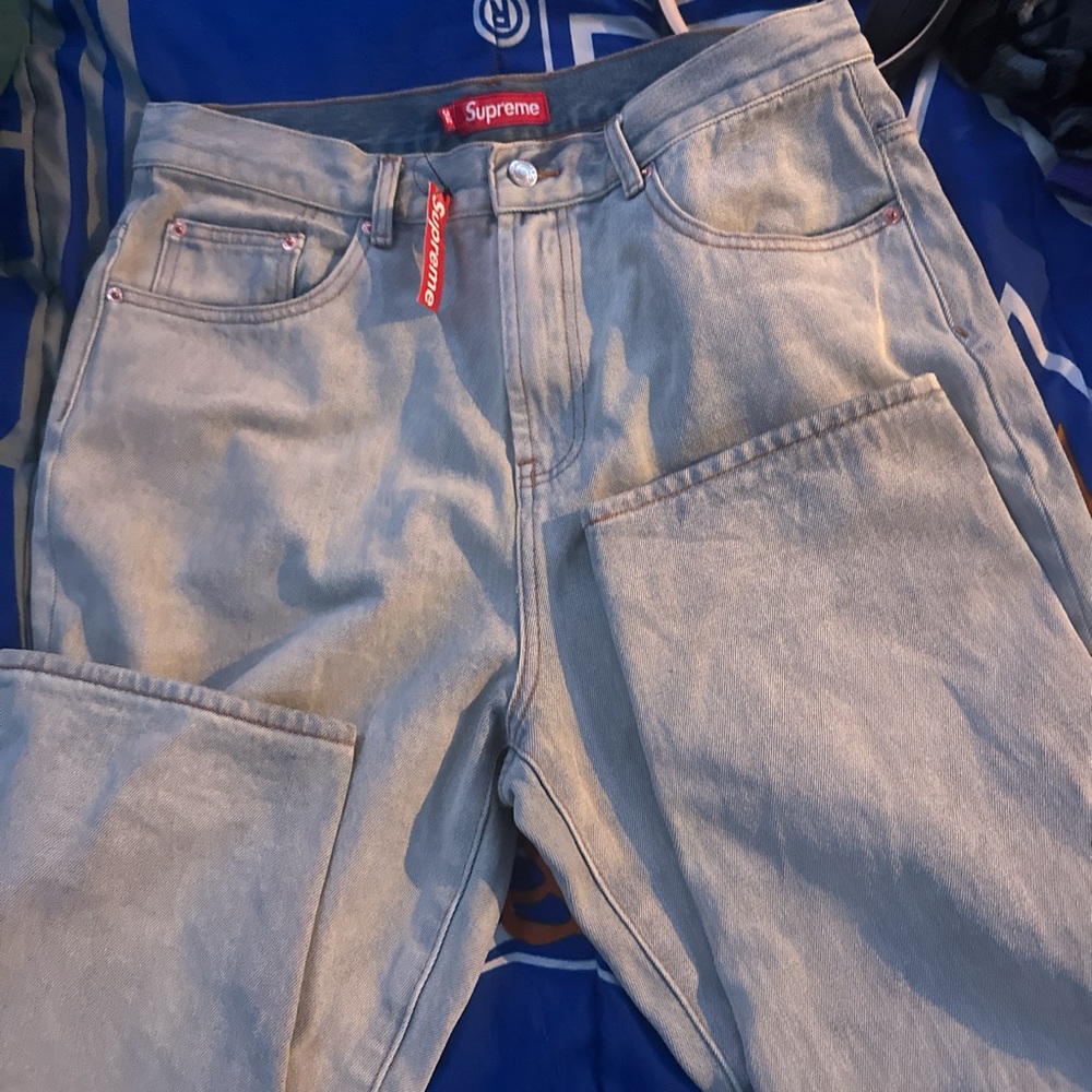 Supreme Men's Relaxed Fit Jeans in Light Blue